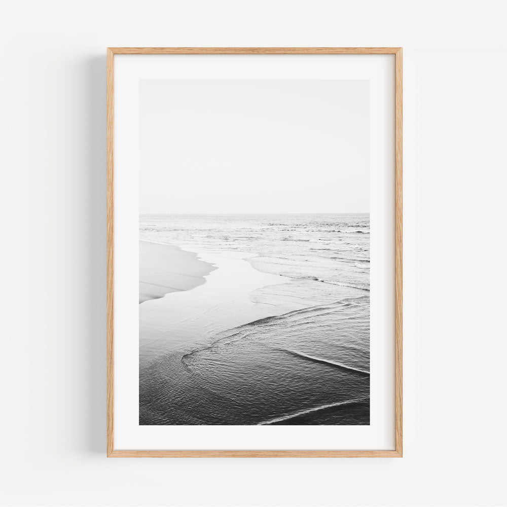 Iconic silhouette of Newport Beach, California - Enhance your living space with this elegant wall decor.