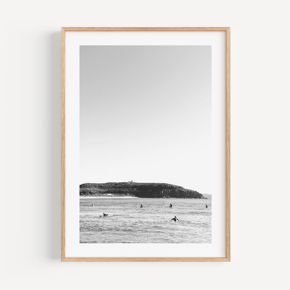 Iconic black and white silhouette of Palm Beach, Australia - Enhance your space with modern wall decor.