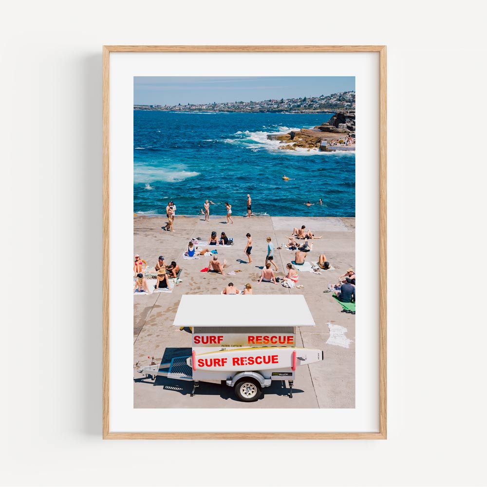 Canvas prints reflecting beach day vibes at Clovelly, Sydney: Bay Patrol ensuring safety as beach lovers soak up the sun.