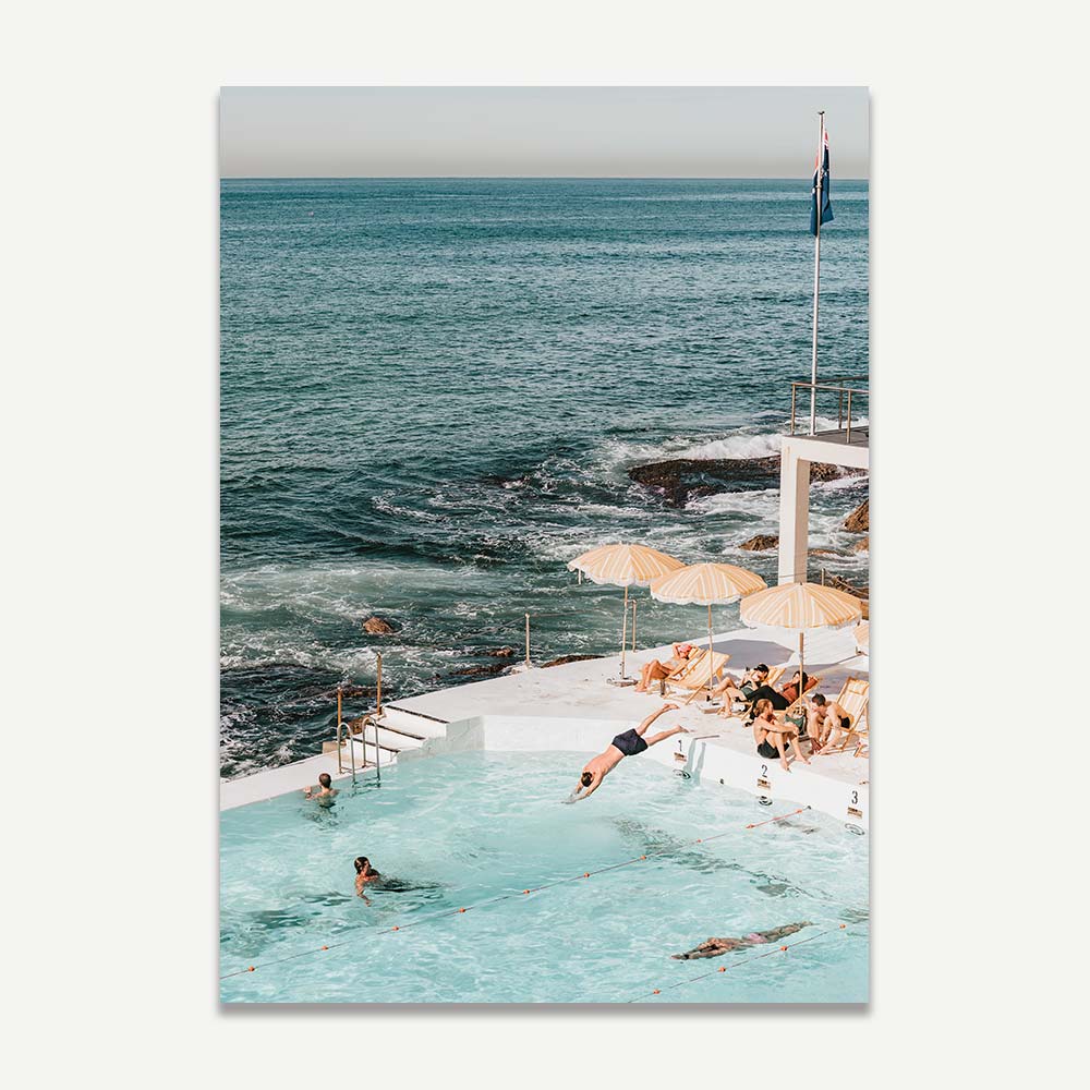 Modern wall art of Bondi Icebergs pool, capturing Sydney's coastal charm and uplifting summer essence.