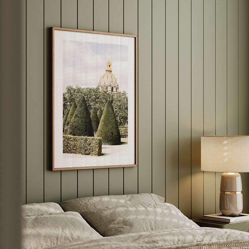 Timeless Parisian beauty with vibrant colours and architectural details from Musée de l'Armée and Musée Rodin.