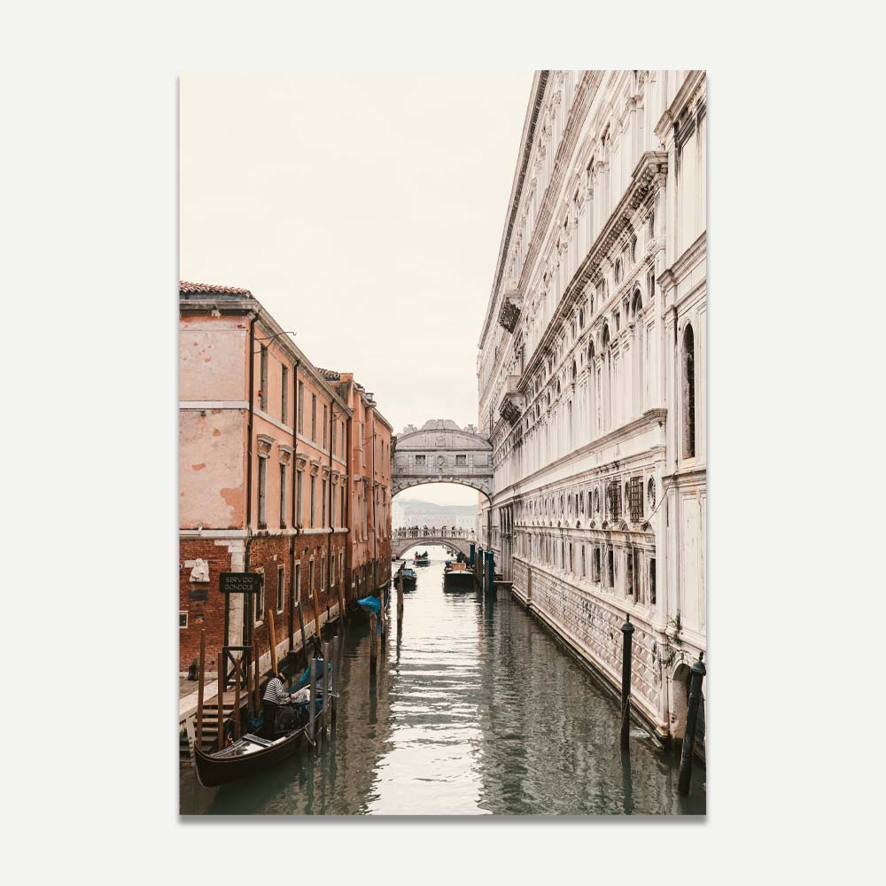 Experience the beauty of Venice's Ponto Dei Sospiri with this exquisite photograph - a must-have for modern art lovers.